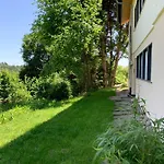 דירה Moderne Im Gruenen Mit Privatem Garten