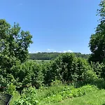 דירה Moderne Im Gruenen Mit Privatem Garten *