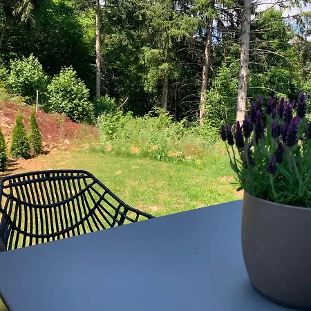 Moderne Im Grünen Mit Privatem Garten